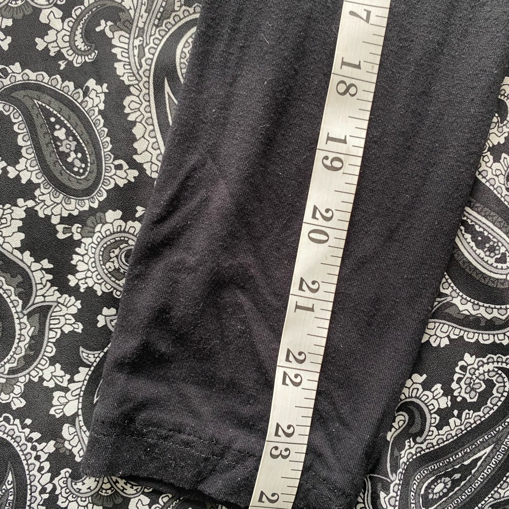 Michael Kors Black and White Graphic Long Sleeve Blouse - Picture 8 of 9